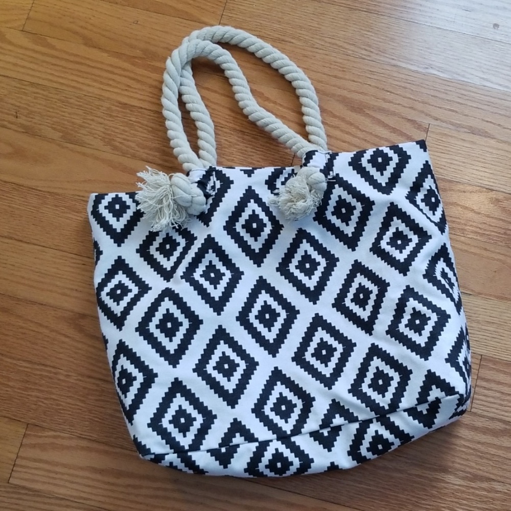 Cute Tote! Perfect for Festivals